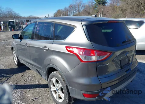 2013 Ford Escape Se z USA, uszkodzony, nr VIN 1FMCU0GXXDUA47552